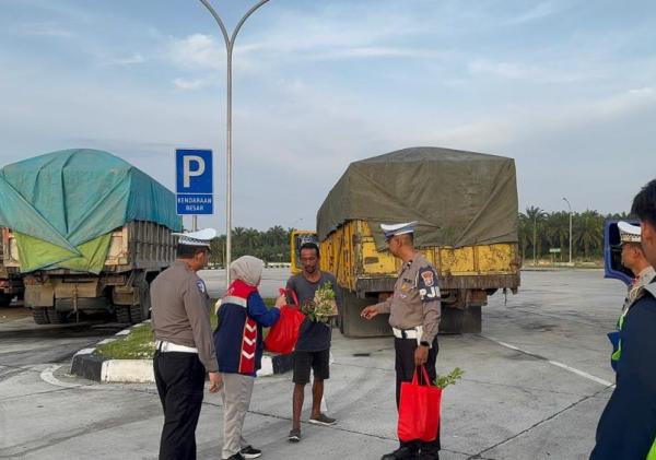Ditlantas Polda Riau Gelar Sosialisasi Mudik Aman di Tol Pekanbaru–Dumai