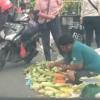 Penertiban PKL Ahmad Yani Kurang Maksimal, Warga : Kalau Tak Sanggup Jadi Kasat, Mundur Saja!