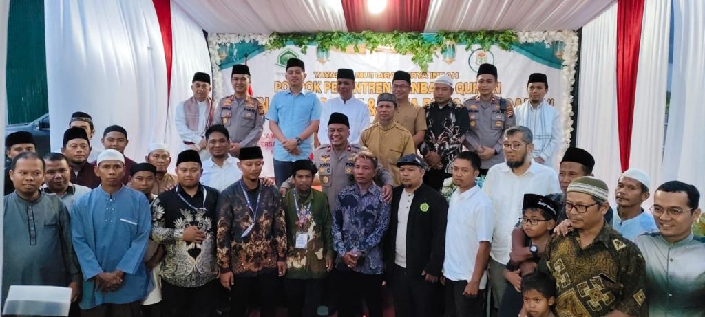 Wakapolda Riau Hadiri Buka Puasa Bersama Santriwati di Pondok Pesantren Mamba'ul Quran Kampar