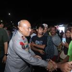 Wakapolda Riau Turun Langsung ke Lokasi Banjir Pekanbaru, Berikan Semangat dan Pastikan Keamanan Warga