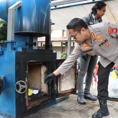 Polresta Barelang Musnahkan Sabu dan Ganja Tangkapan Januari-Maret 202