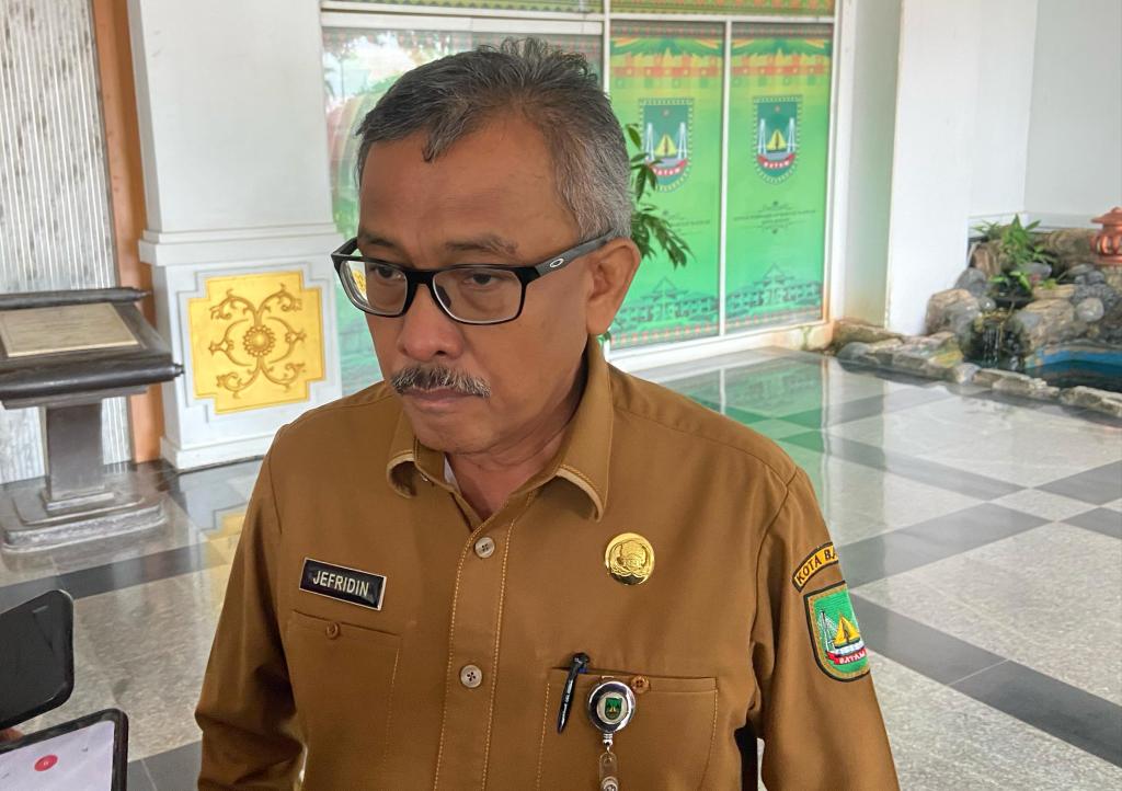 Pemkot Batam Normalisasi Aliran Sungai di Permata Baloi