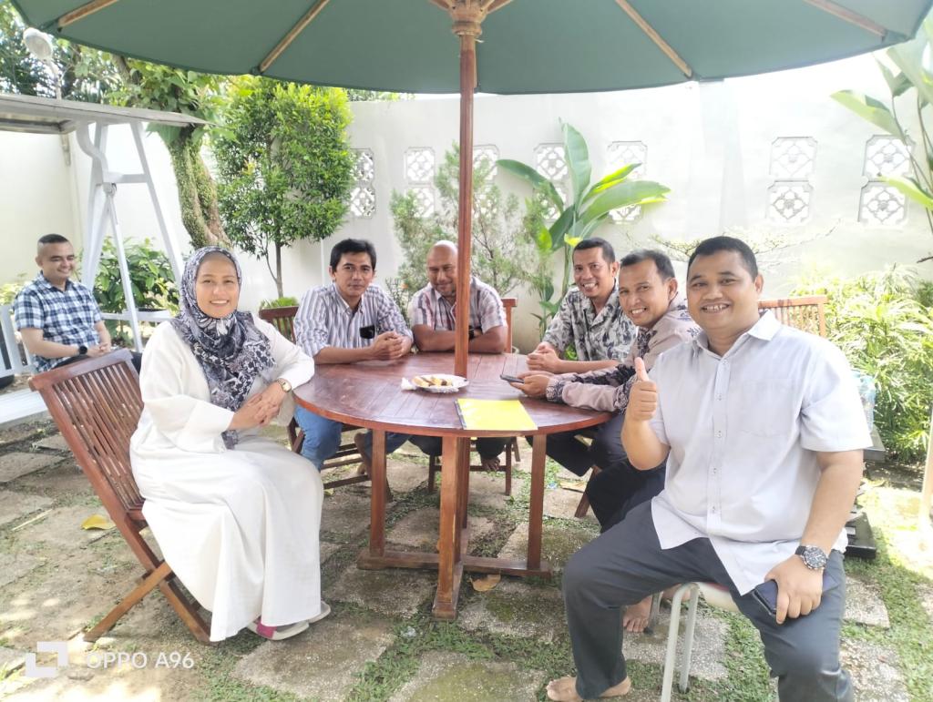 Open House Idul Fitri: Karmila Sari Perkuat Silaturahmi dengan Berbagai Kalangan