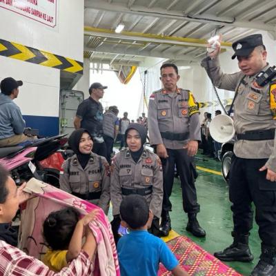 Kapolres Natuna Pastikan Pengamanan Arus Balik di Pelabuhan Penagi