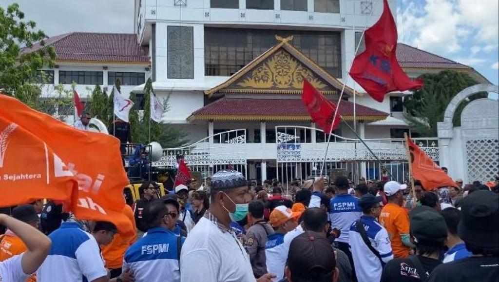 Hari Buruh 2025: Buruh Batam Desak Kepastian Kerja dan Upah Layak