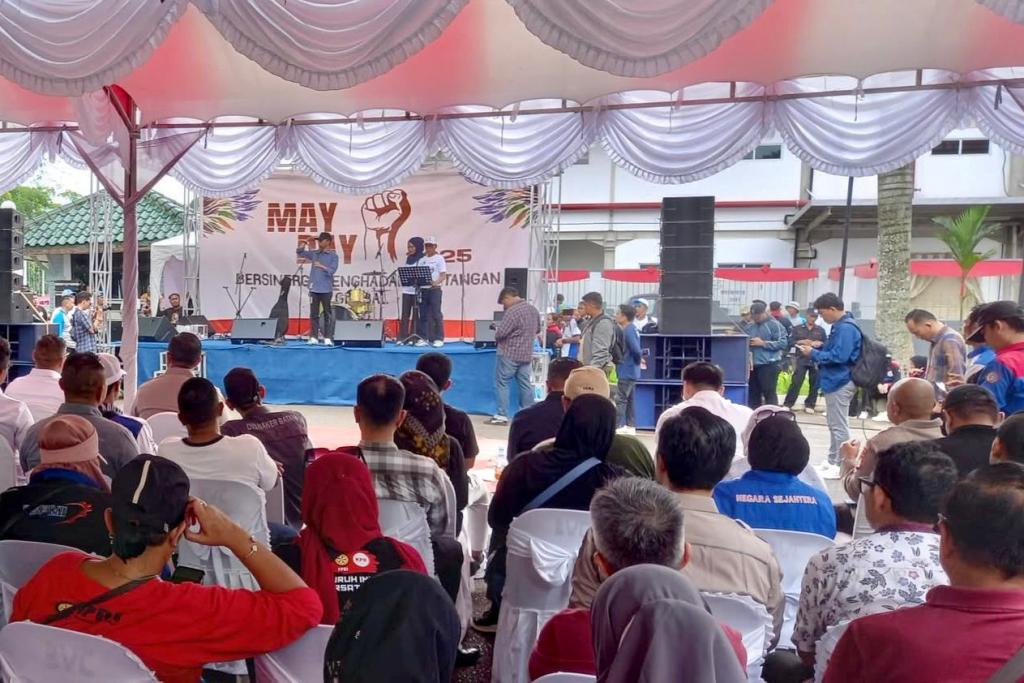 May Day 2025: Buruh Batam Tuntut Hapus Outsourcing