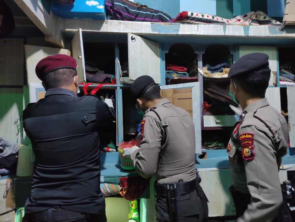 Malam Mencekam di Lapas Pekanbaru, Polisi Gelar Razia Narkoba Mendadak