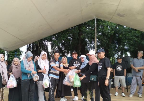 Meski CFD Dibatalkan, Ribuan Warga Tumpah Ruah di Taman Motuyoko Perawang, Dagangan UMKM Ludes Terjual