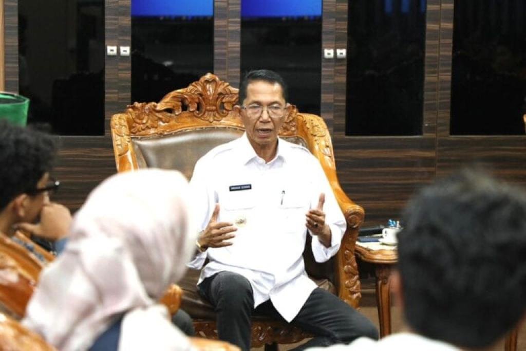 Amsakar Buka Dialog dengan Mahasiswa Batam, Pasar Jodoh hingga Tenaga Kerja Lokal Jadi Sorotan