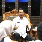 Amsakar Buka Dialog dengan Mahasiswa Batam, Pasar Jodoh hingga Tenaga Kerja Lokal Jadi Sorotan